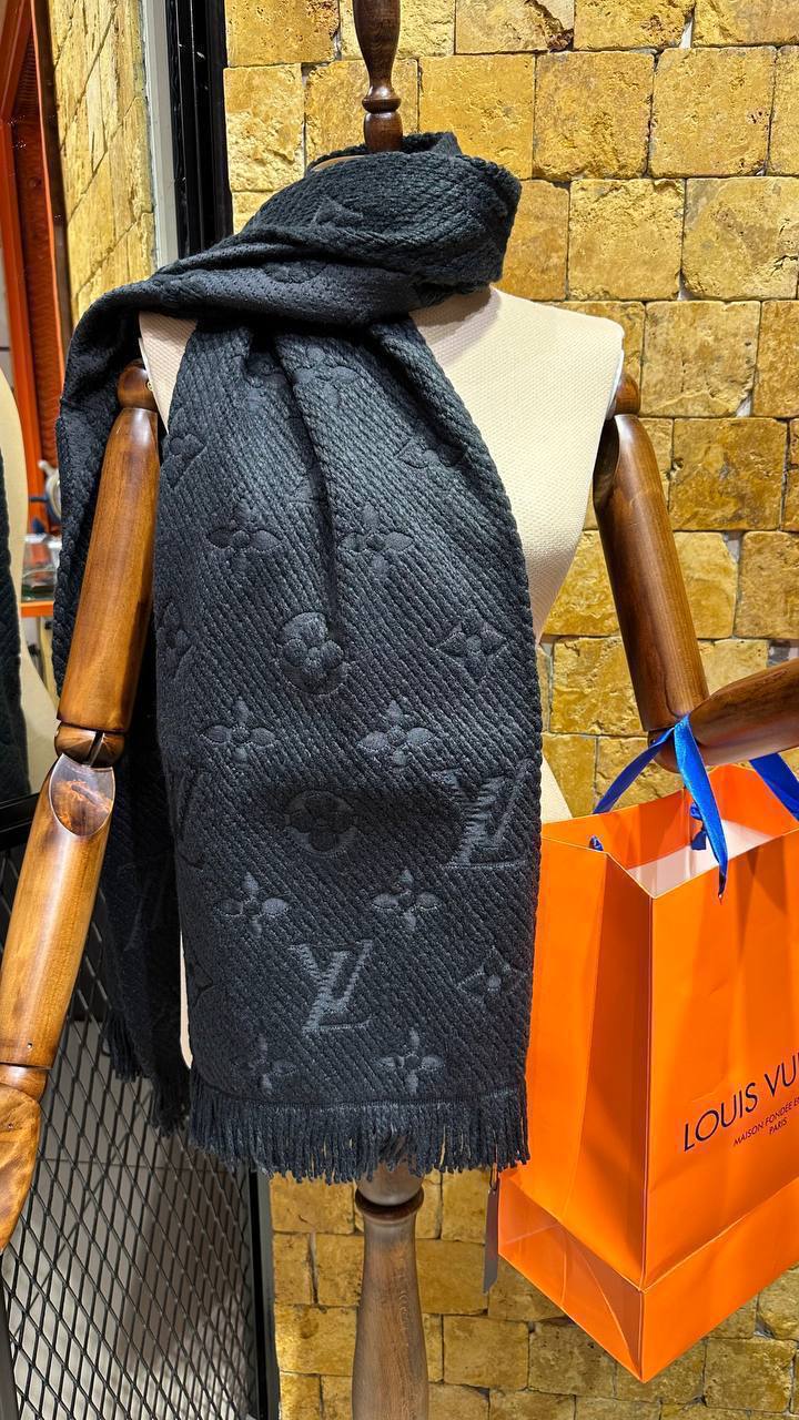 LVS - Shawl