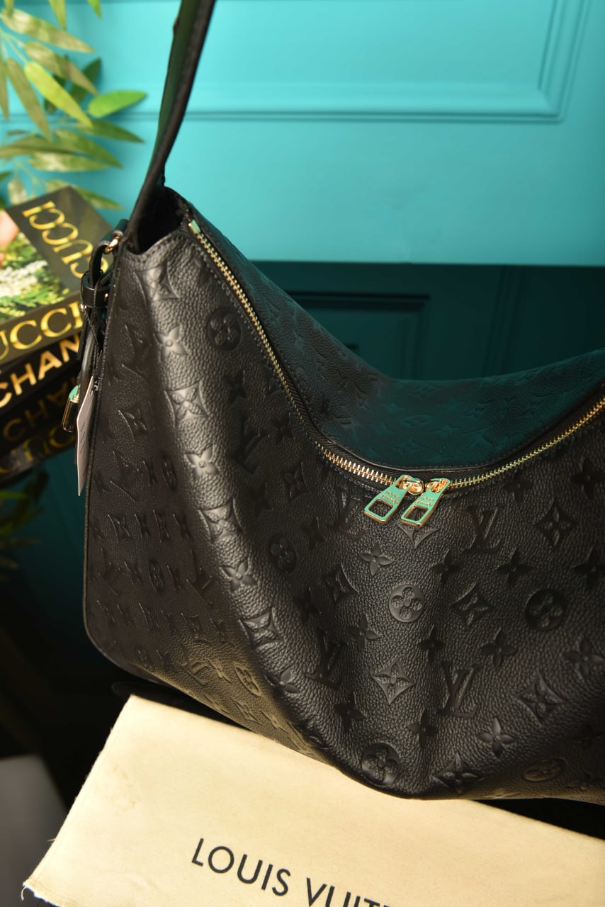 LV - Slouchy