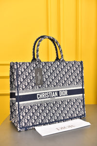 Book Tote