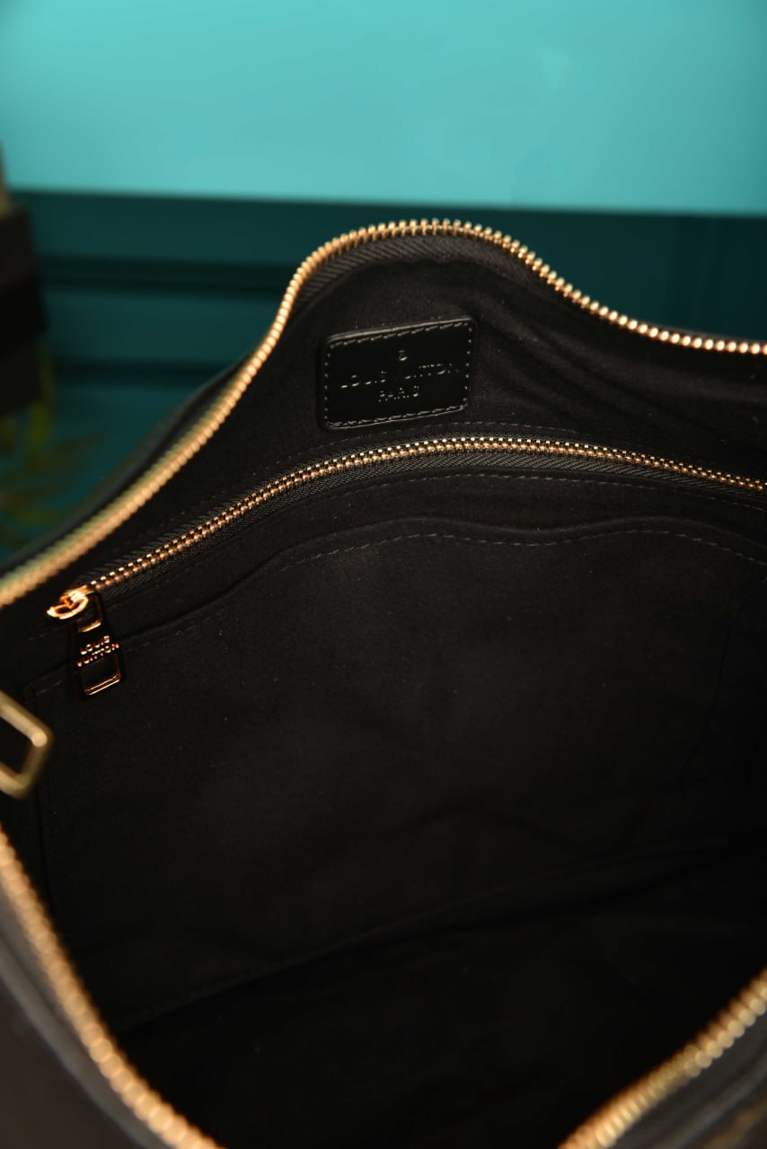 LV - Slouchy