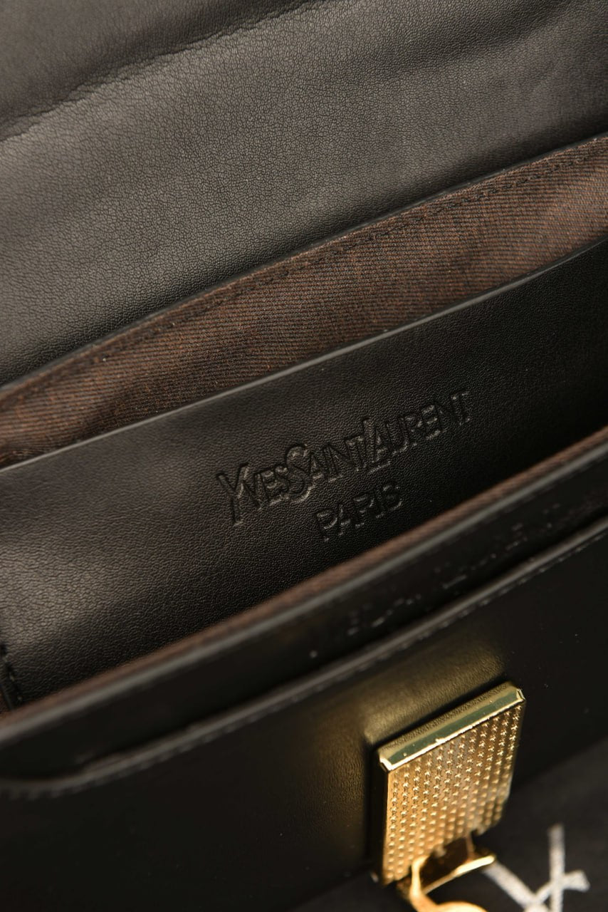 Voltaire Box