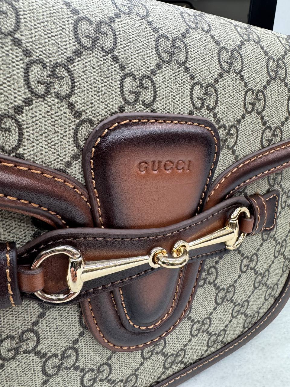 GG - Horsebit