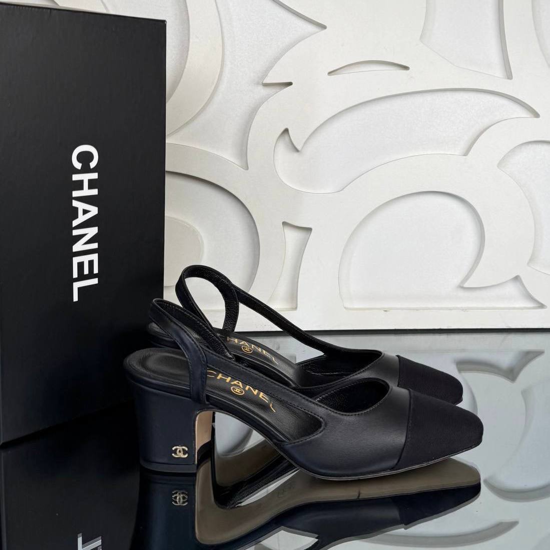 CH - Slingback Pumps