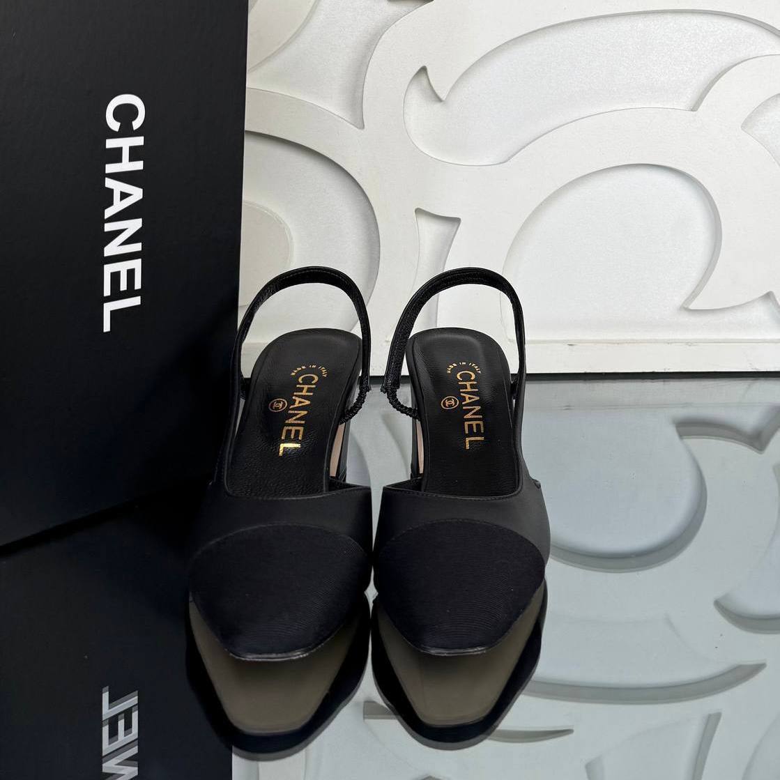 CH - Slingback Pumps