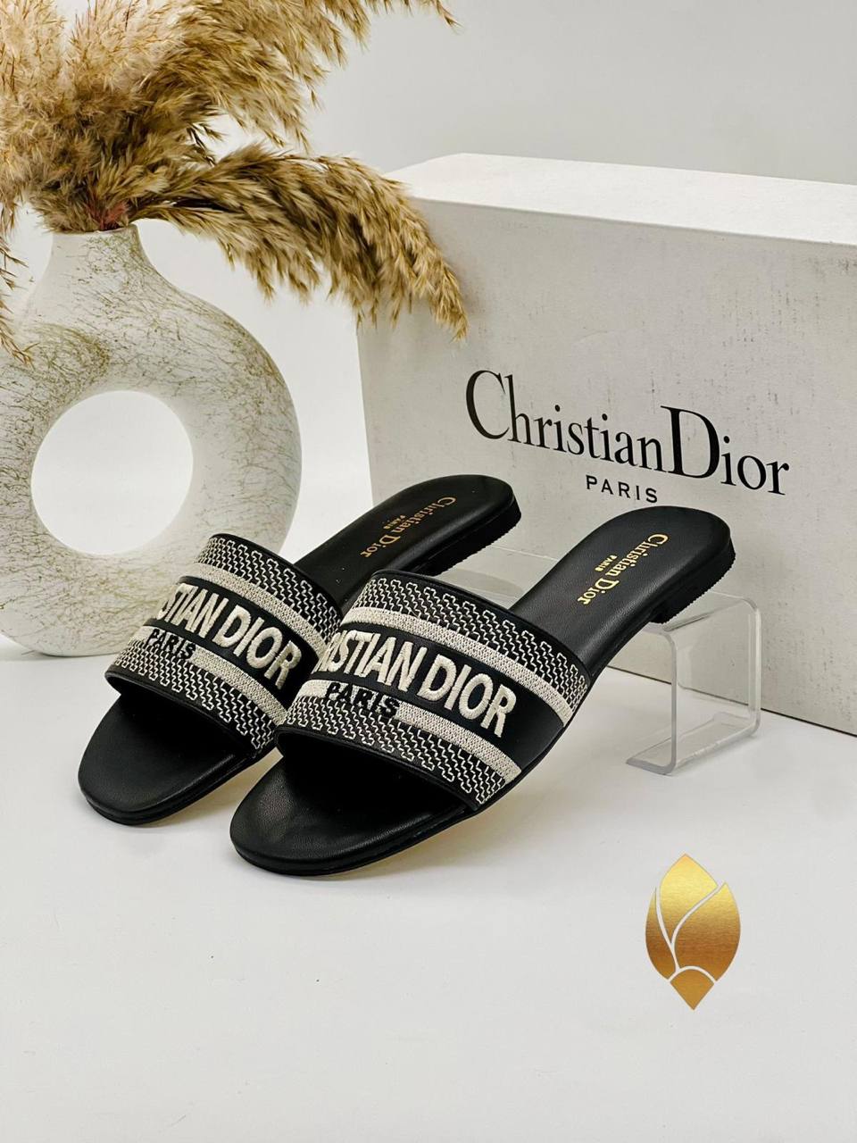 CD - Slipper