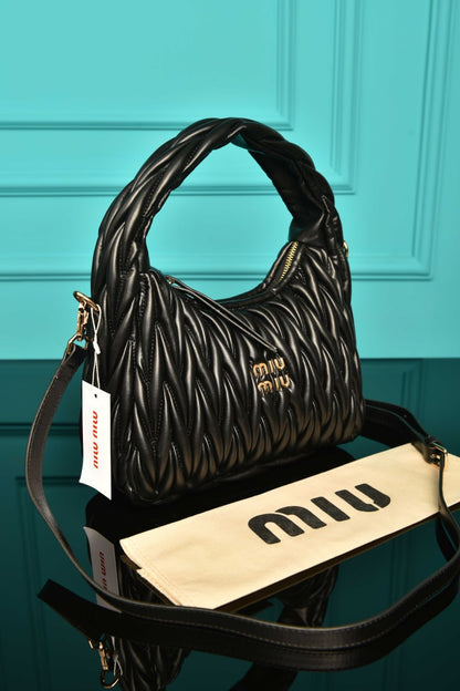 MM Wander Bag and Slipper