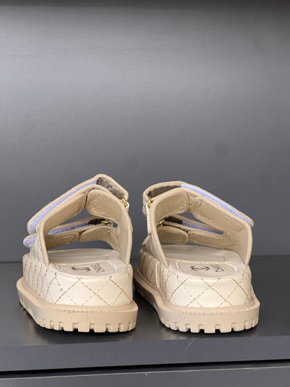 CH - Slipper