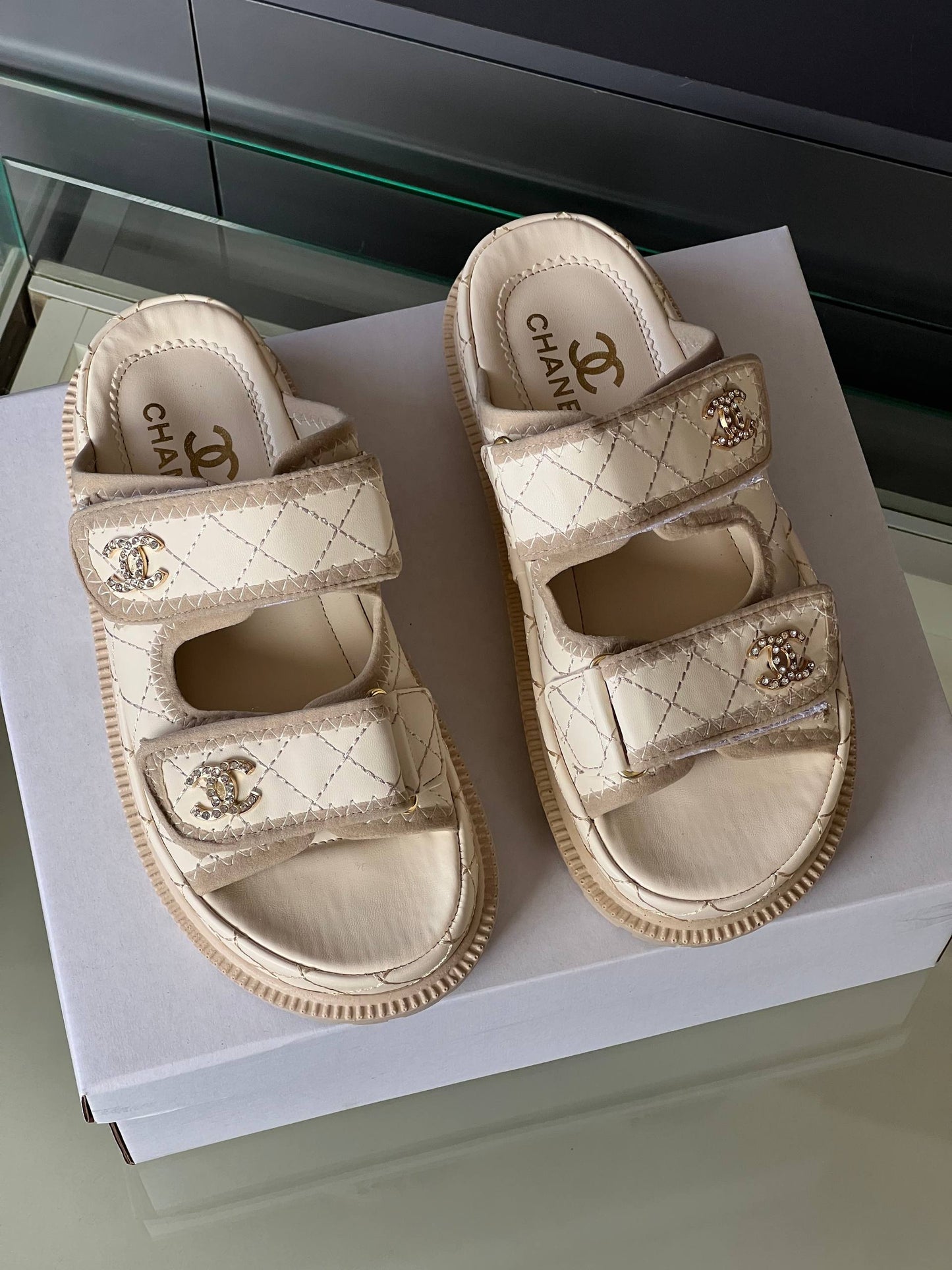 CH - Slipper